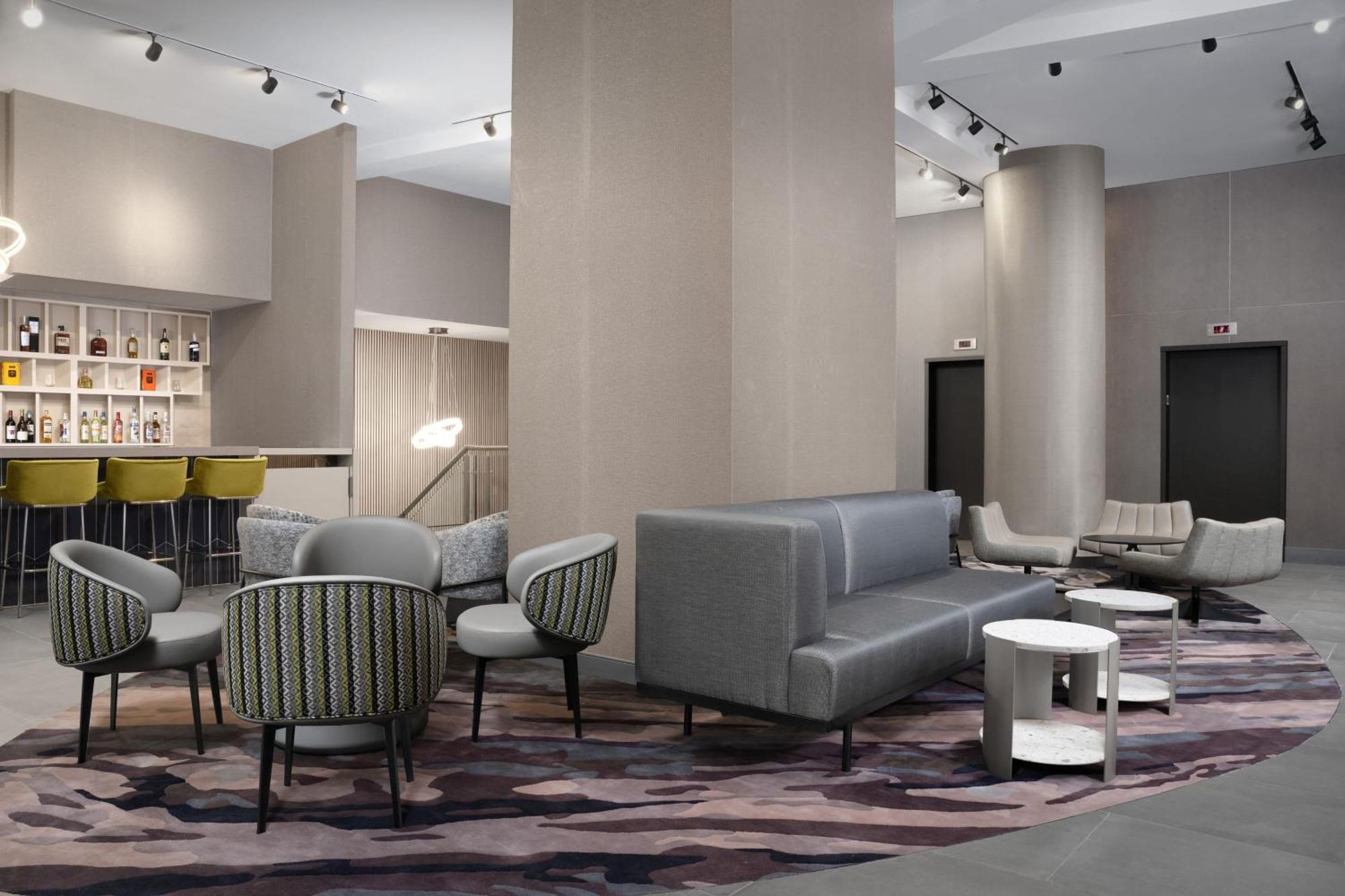 Springhill Suites By Marriott New York Manhattan Times Square Экстерьер фото