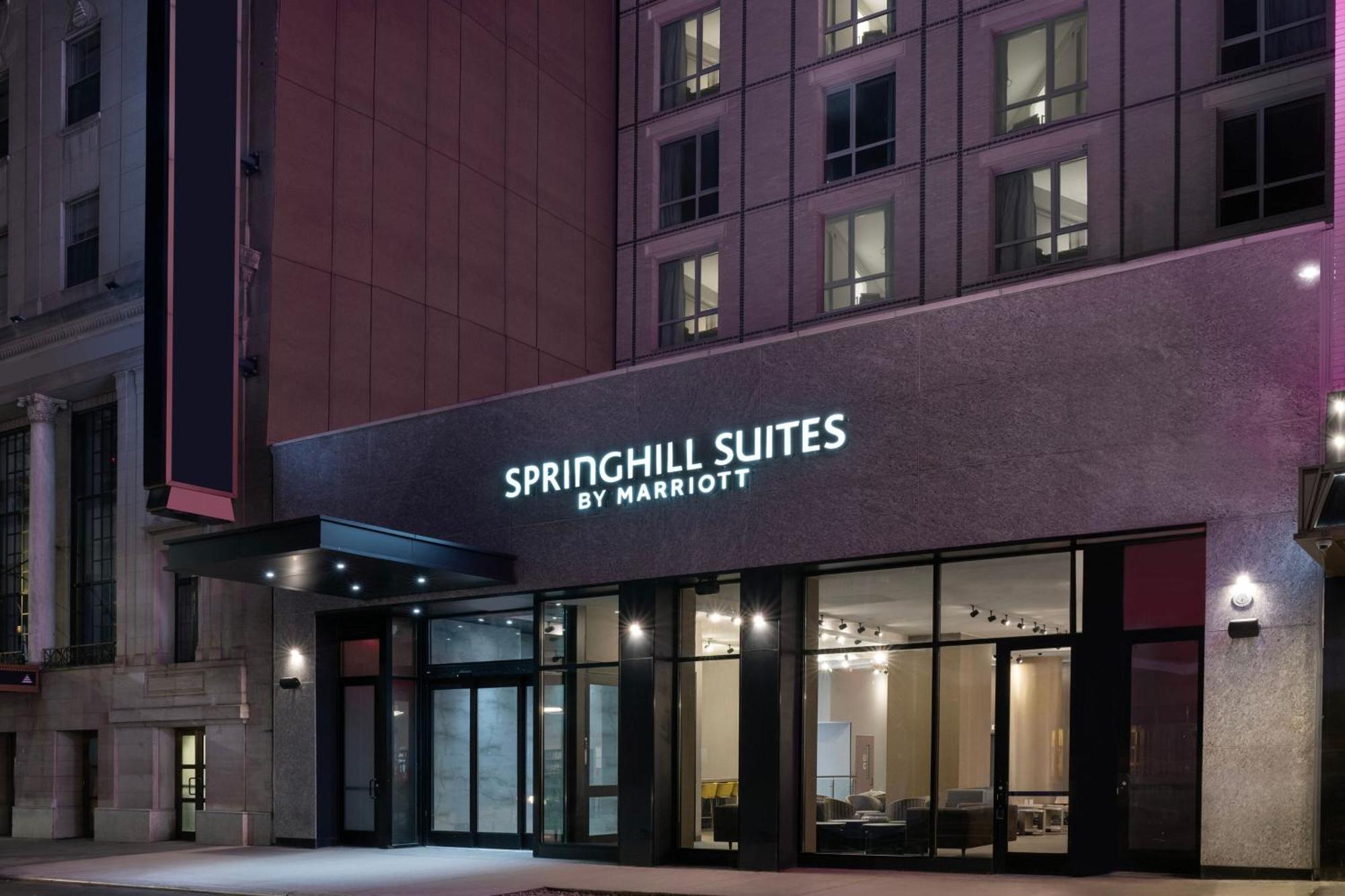Springhill Suites By Marriott New York Manhattan Times Square Экстерьер фото