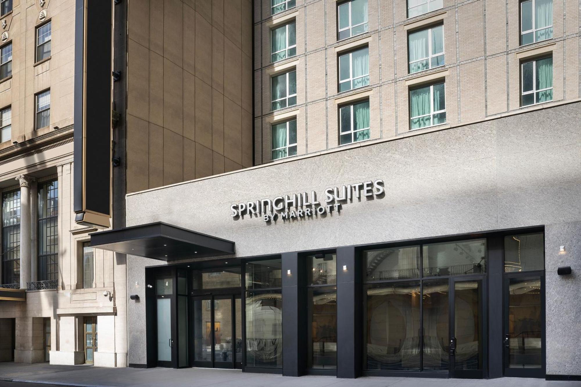 Springhill Suites By Marriott New York Manhattan Times Square Экстерьер фото